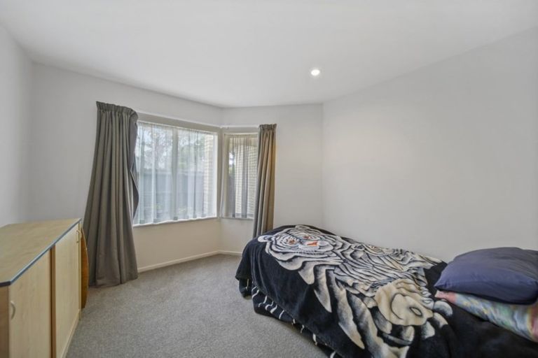 Photo of property in 4c Sheriff Place, Randwick Park, Auckland, 2105
