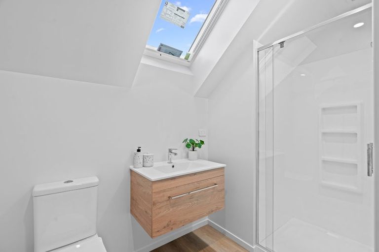 Photo of property in 2/25 Winters Road, Redwood, Christchurch, 8051