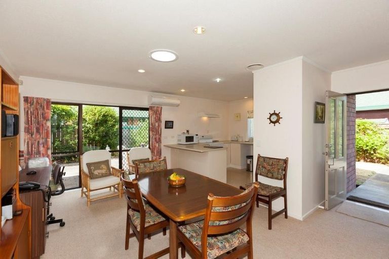 Photo of property in 17b Beachwater Grove, Paraparaumu Beach, Paraparaumu, 5032