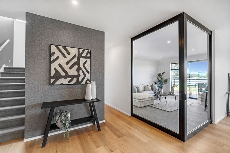 Photo of property in 33 Frank Ernest Crescent, Prebbleton, 7604