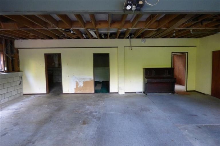 Photo of property in 69 Waimea Street, Westown, New Plymouth, 4310