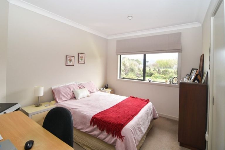 Photo of property in 19 Carrington Drive, Carterton, 5713