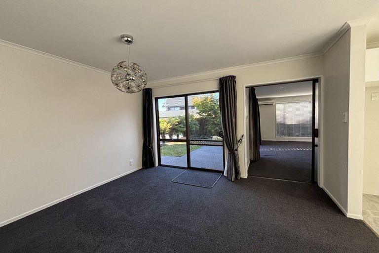 Photo of property in 1/6 Calverton Place, Halswell, Christchurch, 8025