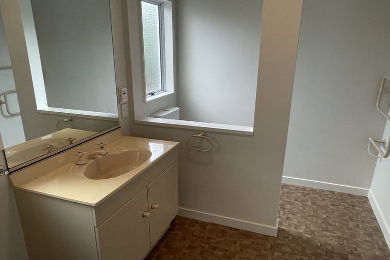 Photo of property in 14 Ferguson Avenue, Westshore, Napier, 4110