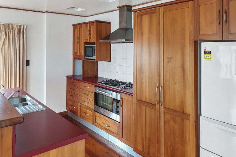 Photo of property in 1 Bunker Way, Strathmore Park, Wellington, 6022