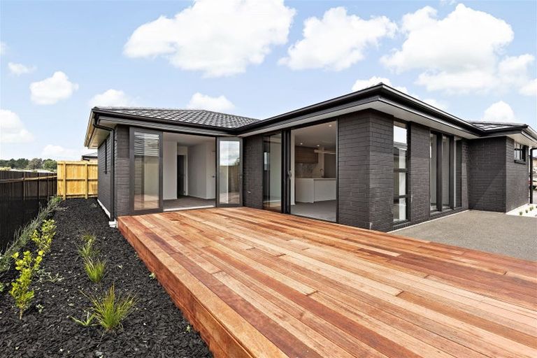 Photo of property in 23 Selfe Crescent, Burwood, Christchurch, 8083