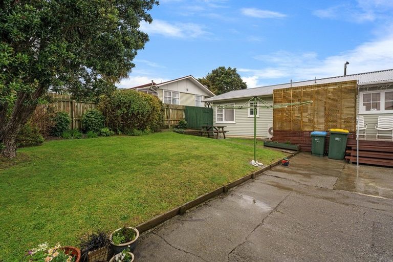 Photo of property in 419 Warspite Avenue, Ascot Park, Porirua, 5024