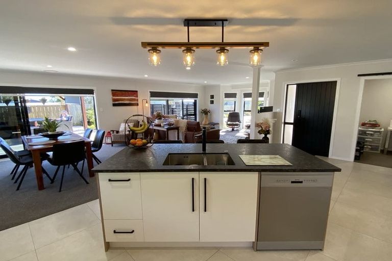 Photo of property in 9a Mckenzie Road, Owhata, Rotorua, 3010