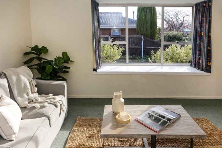 Photo of property in 1/57 Sarabande Avenue, Redwood, Christchurch, 8051