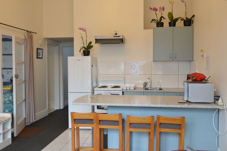 Photo of property in 16 Austin Street, Mount Victoria, Wellington, 6011