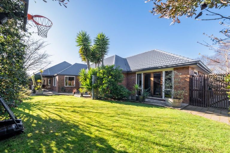 Photo of property in 48 Broadhaven Avenue, Parklands, Christchurch, 8083