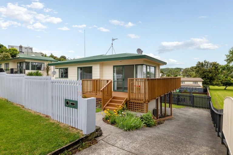 Photo of property in 18 Osprey Drive, Welcome Bay, Tauranga, 3112