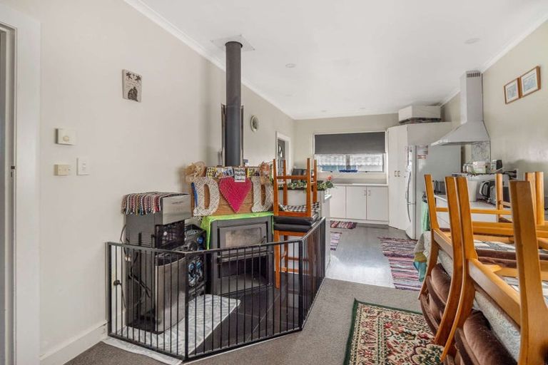 Photo of property in 70 Mcmurdo Street, Tinwald, Ashburton, 7700