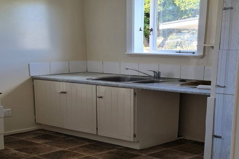 Photo of property in 44 Bright Crescent, Maraenui, Napier, 4110