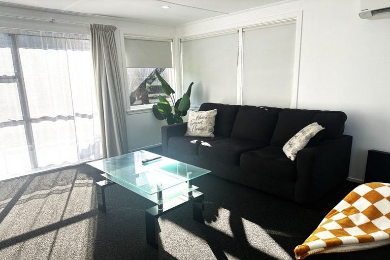 Photo of property in 16 Clyde Carr Crescent, Waimataitai, Timaru, 7910