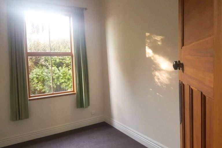 Photo of property in 14 Winchester Street, Lyttelton, 8082