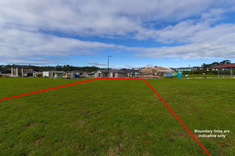 Photo of property in 42 Jane Maree Road, Kumeu, 0810