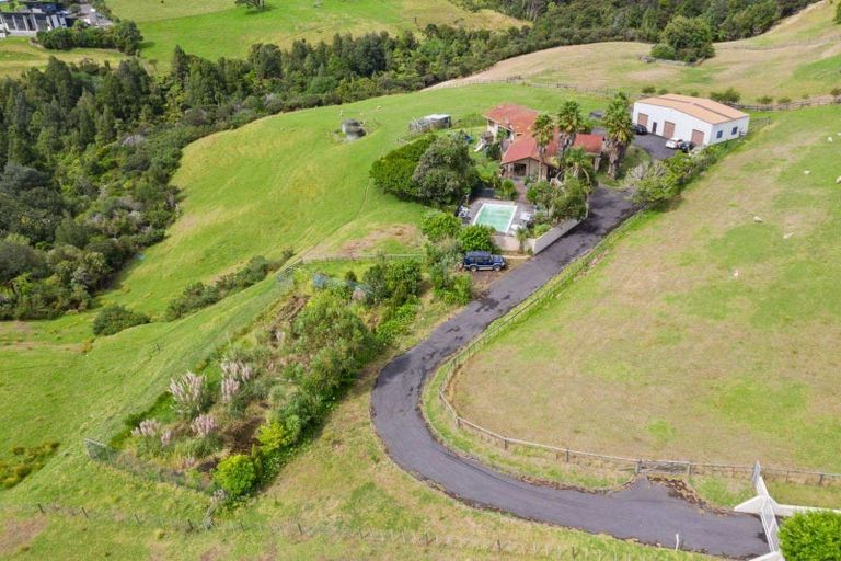 Photo of property in 136 Okura River Road, Okura, Albany, 0792