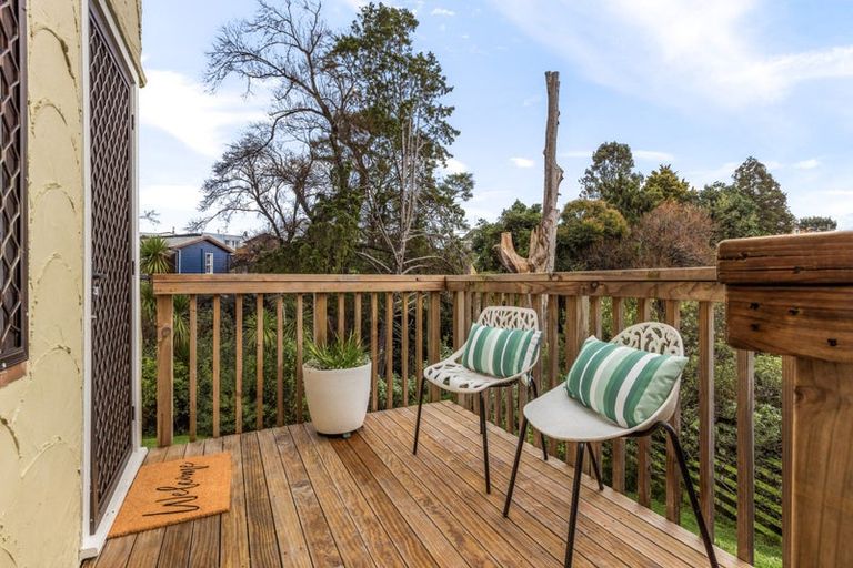 Photo of property in 3/9 Fuchsia Place, Birkdale, Auckland, 0626