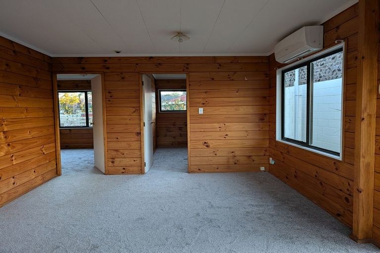 Photo of property in 5 Indus Place, Half Moon Bay, Auckland, 2012