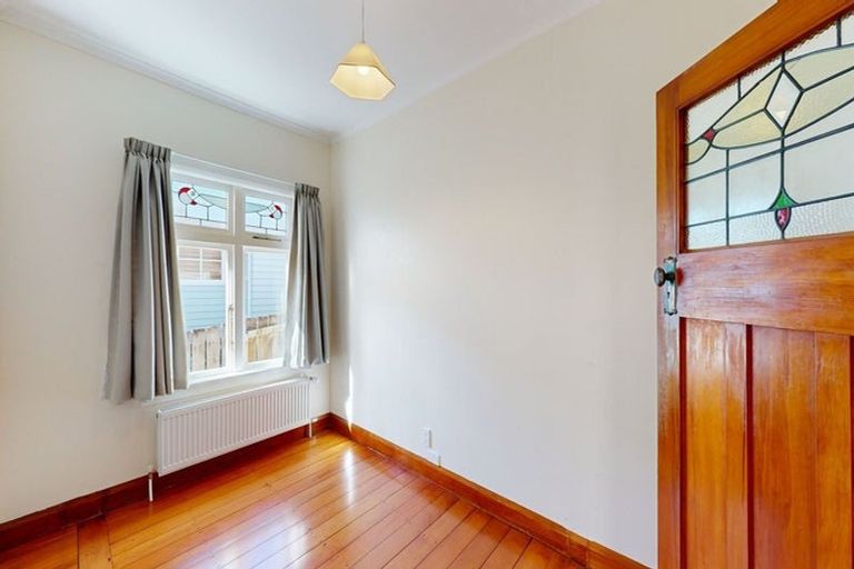 Photo of property in 375 Karori Road, Karori, Wellington, 6012