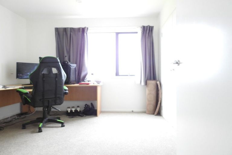 Photo of property in 4/47a Huntington Drive, Huntington Park, Auckland, 2013