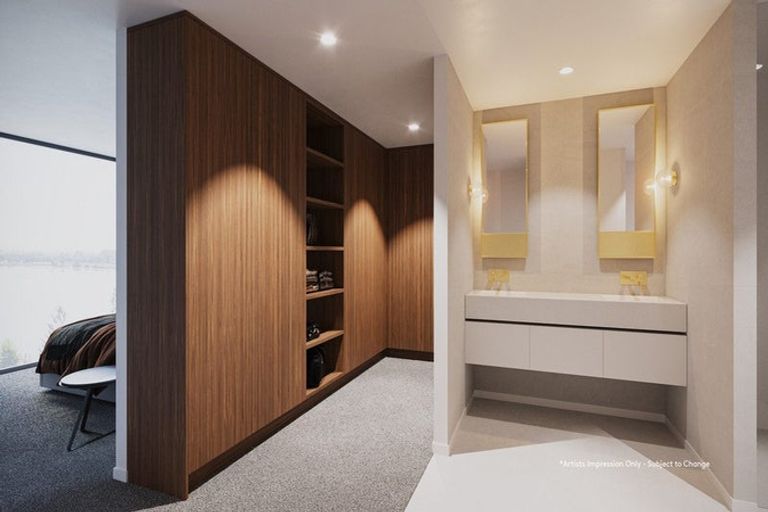 Photo of property in 24 The Brae, Mount Pleasant, Christchurch, 8081