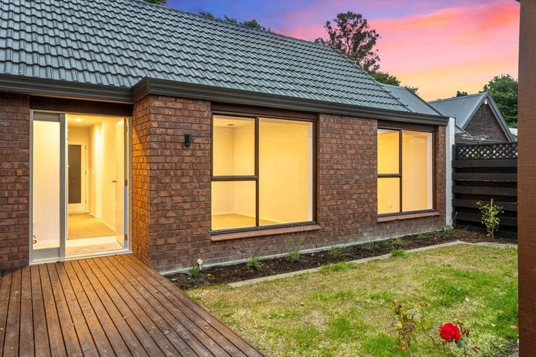 Photo of property in 6b Rubens Place, Burnside, Christchurch, 8053