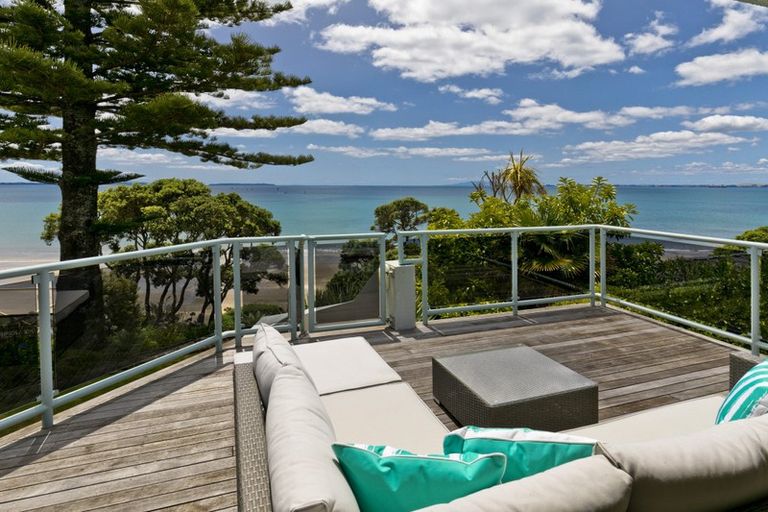 Photo of property in 32 Whitby Crescent, Mairangi Bay, Auckland, 0630
