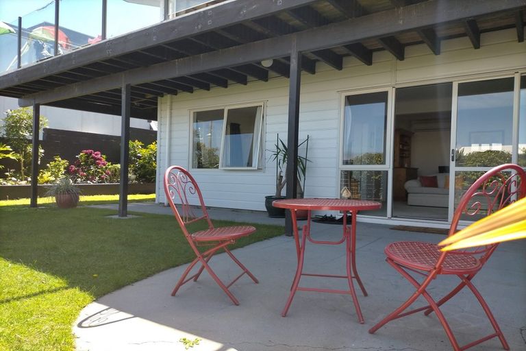 Photo of property in 9 Moana Road, Plimmerton, Porirua, 5026