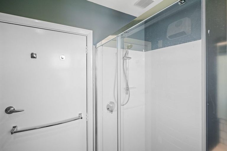 Photo of property in 8 Whelan Place, Hei Hei, Christchurch, 8042