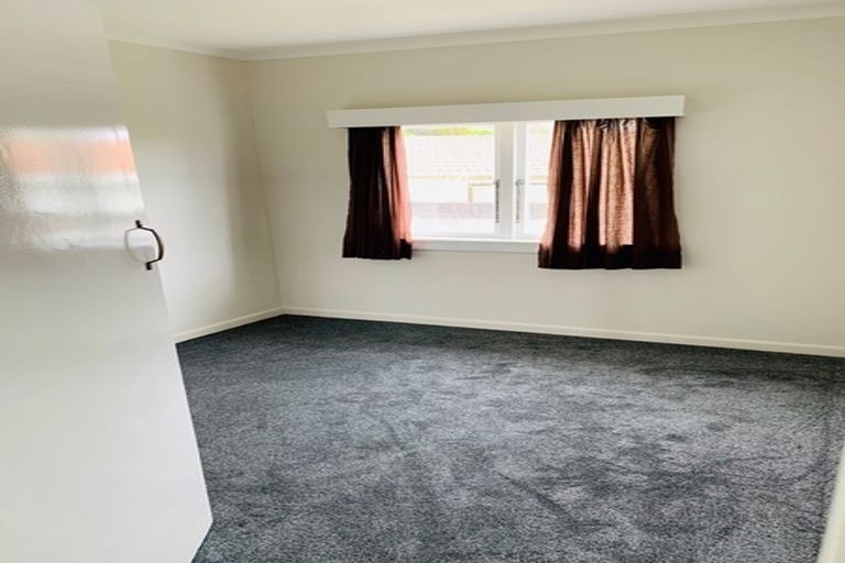 Photo of property in 55 Sunrise Avenue, Murrays Bay, Auckland, 0630