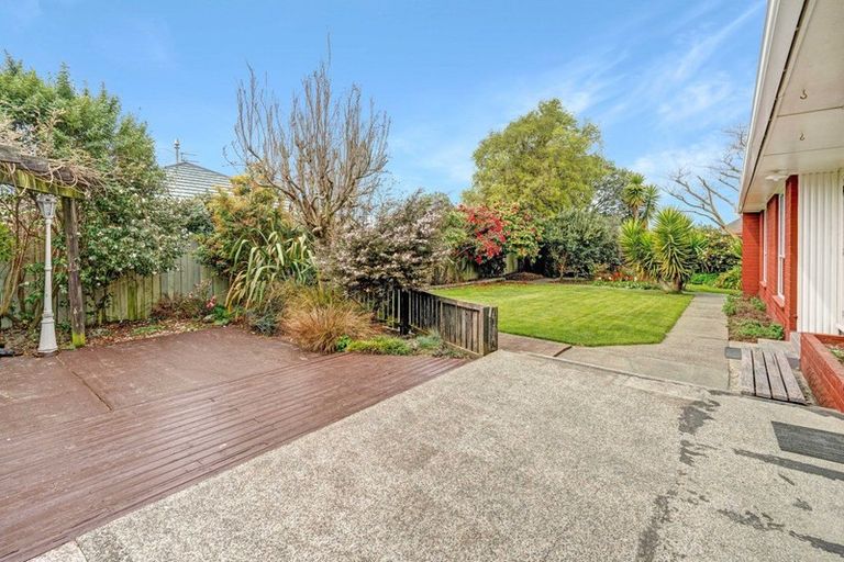 Photo of property in 95 Oakhampton Street, Hornby, Christchurch, 8042