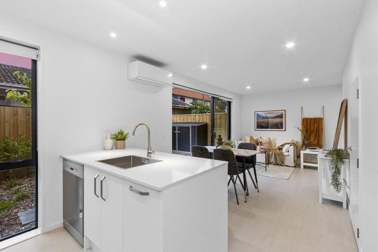 Photo of property in 2/49 Laurence Street, Waltham, Christchurch, 8011