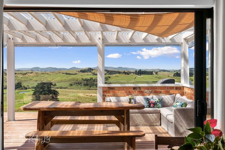 Photo of property in 63 Otara Road, Kaiwaka, 0573