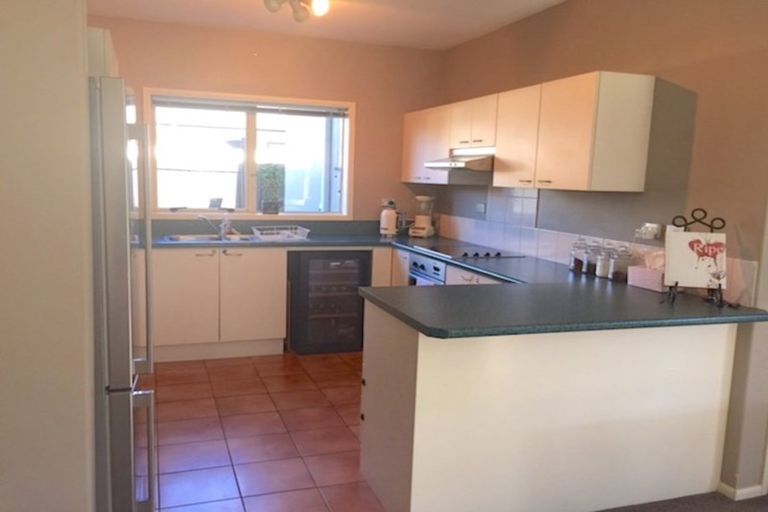 Photo of property in 33 William Dawson Crescent, Wigram, Christchurch, 8025