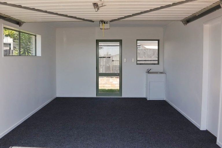 Photo of property in 17b Corinna Street, Welcome Bay, Tauranga, 3112