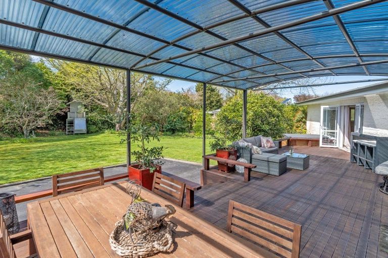 Photo of property in 72 Kuratawhiti Street, Greytown, 5712