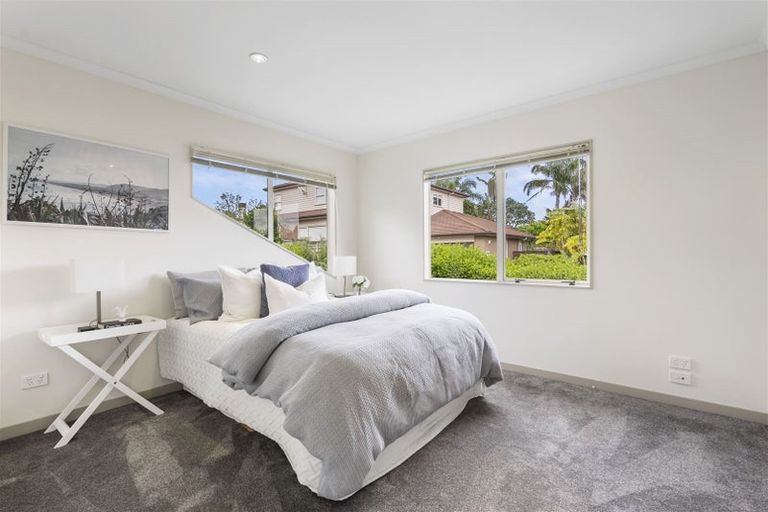 Photo of property in 7 Tranquility Rise, Mellons Bay, Auckland, 2014