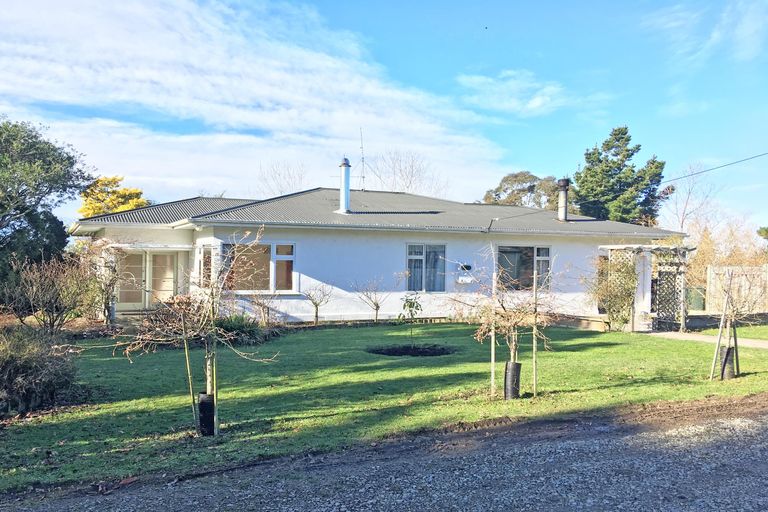 Photo of property in 14 Bluff Hill Road, Waianakarua, Oamaru, 9495