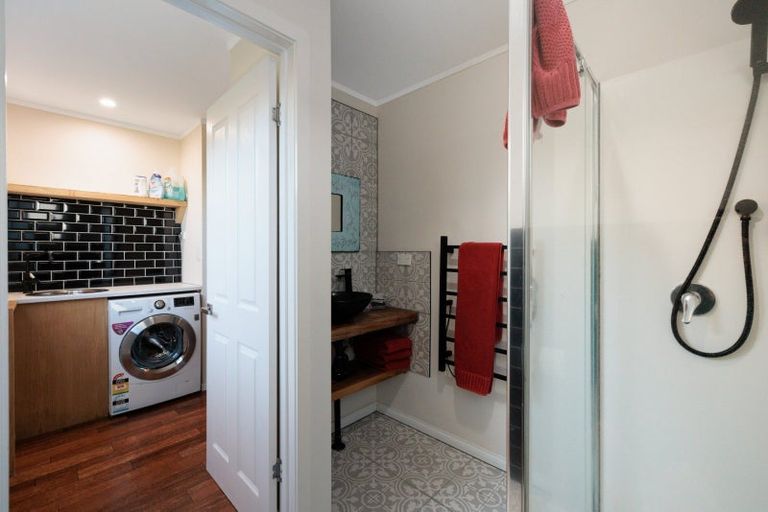 Photo of property in 156 Hinewa Road, Otumoetai, Tauranga, 3110