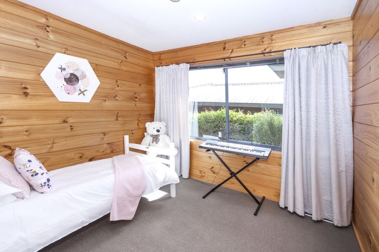 Photo of property in 32a Puriri Road, Pukekohe, 2120