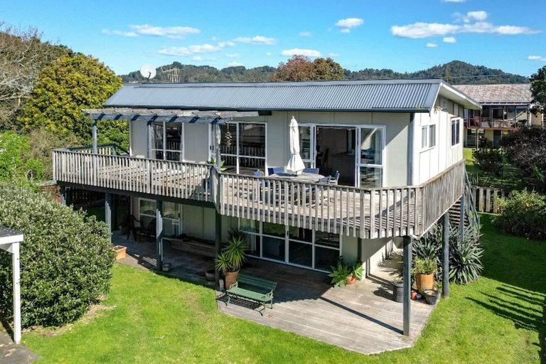 Photo of property in 103a Seaview Road, Whangamata, 3620