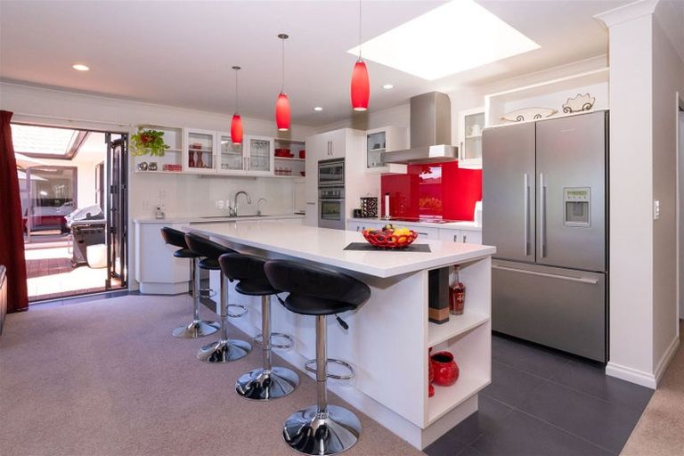 Photo of property in 177 Mazengarb Road, Paraparaumu, 5032