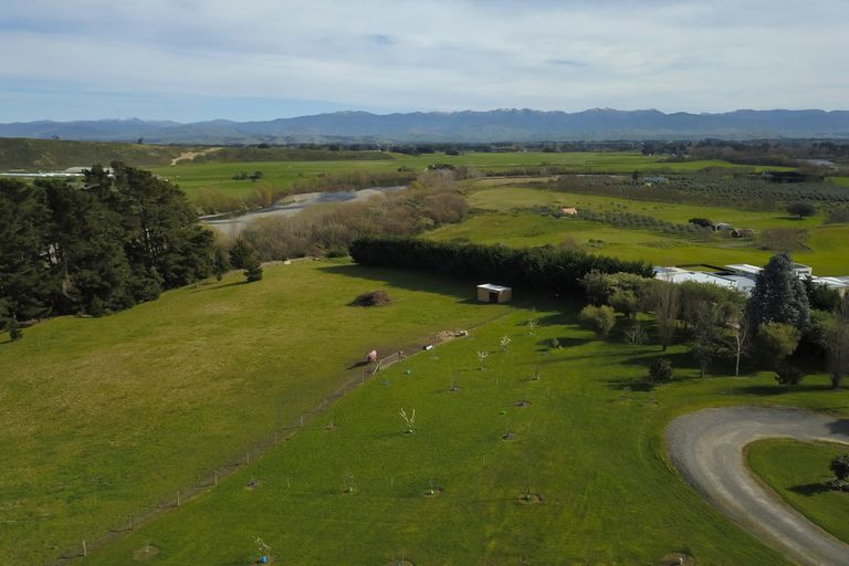 Photo of property in 392e Black Rock Road, Te Ore Ore, Masterton, 5886