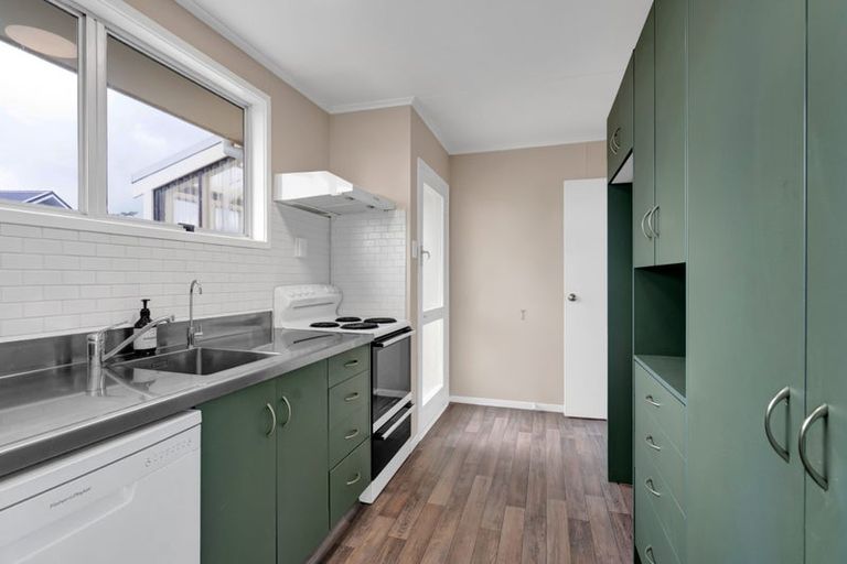 Photo of property in 12 Oleander Place, Bell Block, New Plymouth, 4312