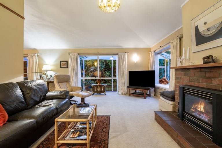 Photo of property in 12 Ngarara Road, Waikanae, 5036