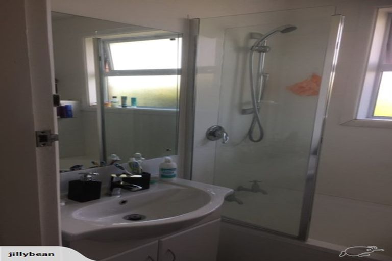 Photo of property in 33 Colwyn Street, Bryndwr, Christchurch, 8053