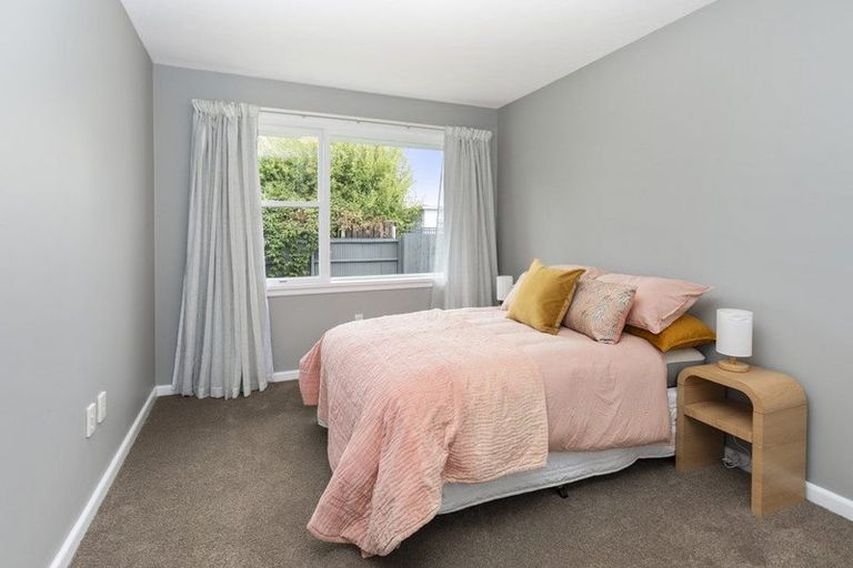 Photo of property in 30 Shannon Place, Belfast, Christchurch, 8051