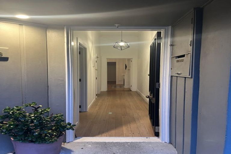 Photo of property in 99b Bassett Road, Remuera, Auckland, 1050